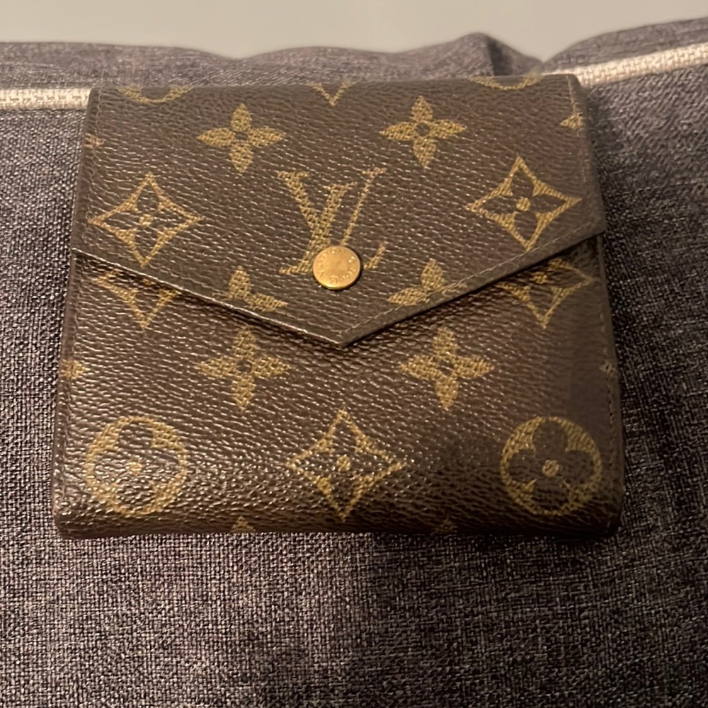 Authentic Vintage Louis Vuitton Tri Fold Wallet